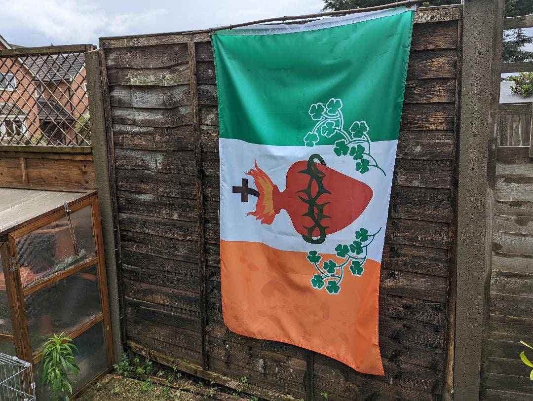 Irish Catholic Patriotic flag with Sacred Heart of Jesus, Eire, Ireland