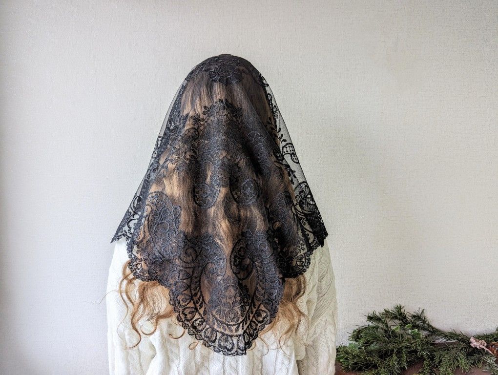 Spanish Style Catholic Church Head Covering | Black Lace Mantilla Veil | Chapel Veil for Mass & Eucharistic Adoration