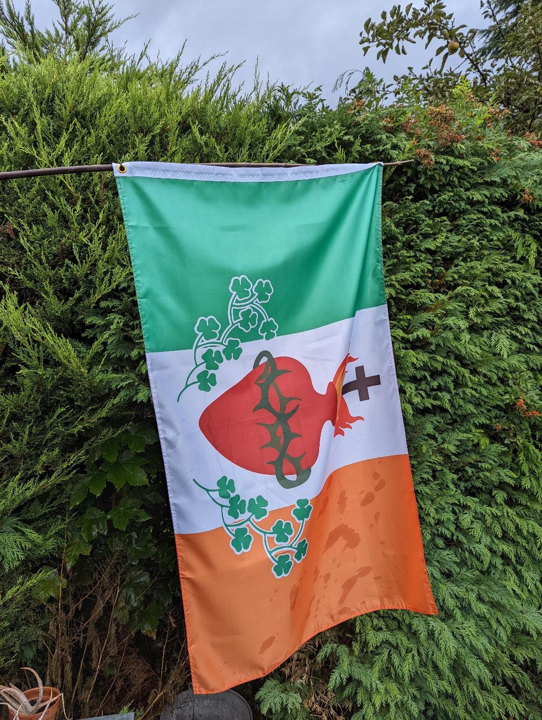 Irish Catholic Patriotic flag with Sacred Heart of Jesus, Eire, Ireland